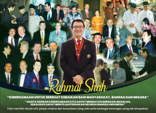BUKU: Satu dari lima buku yang akan diluncurkan saat syukuran dan silaturahmi 73 tahun Tun DR H Rahmat Shah, Senin (23/10).ISTIMEWA.