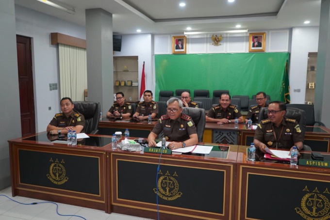 RJ: Kajati Sumut, Idianto dan jajaran mengikuti penghentian perkara melalui RJ secara virtual. (Ist)