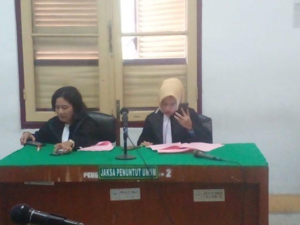 TERDAKWA: JPU membacakan tuntutan terhadap Riski Nanda, terdakwa kasus sabu secara virtual, Rabu (18/10/2023).