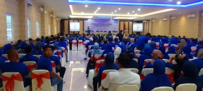 SUASANA : Bimbingan Teknis Wira Usaha Baru Industri Kecil Menengah di Sumatera Utara III diselenggarakan oleh Anggota Komisi VII DPR RI dari Fraksi PAN, H Nasril Bahar SE bekerjasama dengan Kementerian Perindustrian Republik Indonesia.