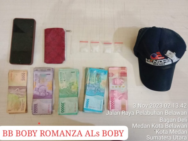 PENGGEREBEKAN: Satuan Narkoba (Sat Narkoba) Polres Pelabuhan Belawan berhasil menggagalkan peredaran narkoba melalui penggrebekan yang dilakukan, Kamis (2/11) sekitar pukul 23.30 WIB. Penggrebekan berlangsung di Jalan Kawat-1, Lingkungan 19, Kelurahan Tan