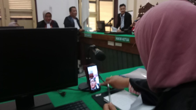 TUNTUTAN: JPU membacakan tuntutan terhadap Sofian Syah, terdakwa kasus ganja secara virtual, Selasa (14/11/2023).