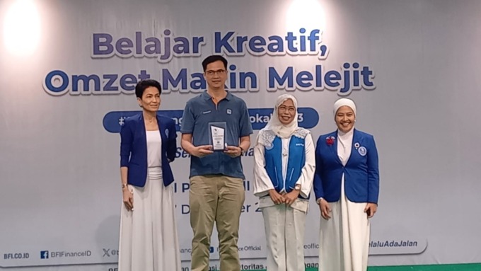 GM BFI Finance Region Sumatera, Sudihartono, saat membuka acara pelatihan UMKM dan pendampingan usaha serta bazar.(BAGUS SYAHPUTRA/SUMUT POS)