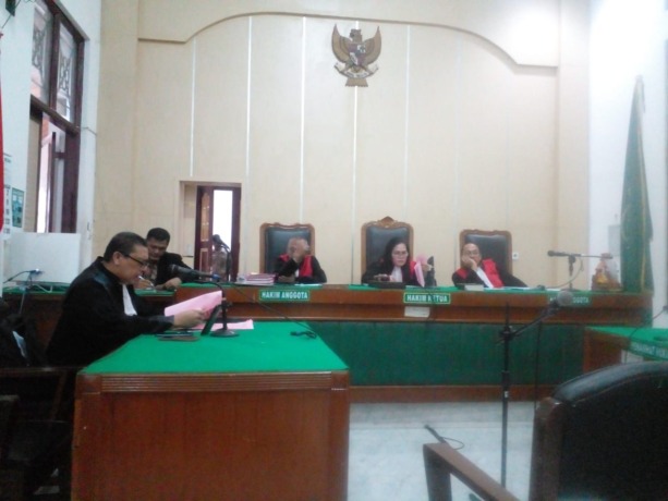 TUNTUTAN: JPU membacakan tuntutan terhadap terdakwa kasus sabu secara virtual, Jumat (22/12/2023).