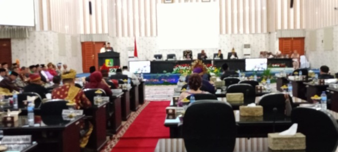 Tampak : Tampak Kursi kosong anggota DPRD Sergai hiasi Paripurna HUT Sergai ke-20 tahun. ( fad)