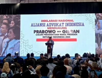 DUKUNGAN: Aliansi Advokat Indonesia saat mendeklarasikan dukungan terhadap pasangan calon nomor urut 02, Prabowo Subianto dan Gibran Rakabuming Raka. Istimewa/Sumut Pos