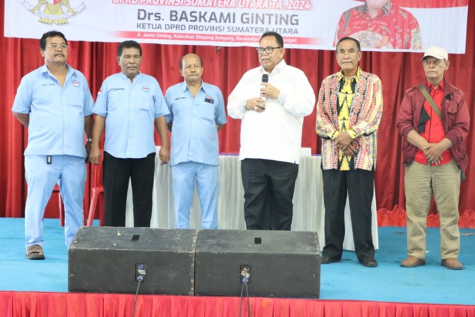 HADIR: Baskami Ginting saat menghadiri acara acara temu ramah keluarga besar PT. Nasional di Jambur Halilintar, Medan Senin (5/2/2024).