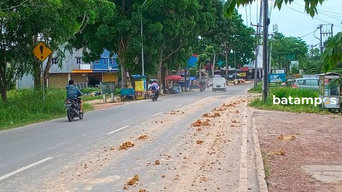 Jalan Marina City di Batuaji butuh pelebaran.