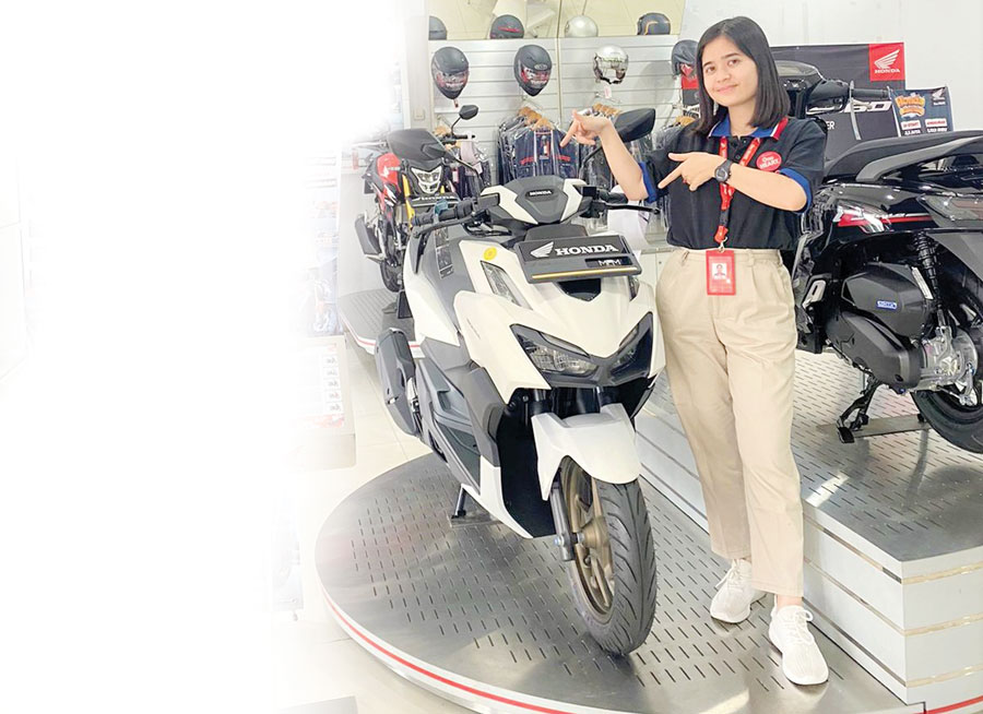 Honda Vario memiliki banyak keunggulan yang semakin memanjakan pengendara.