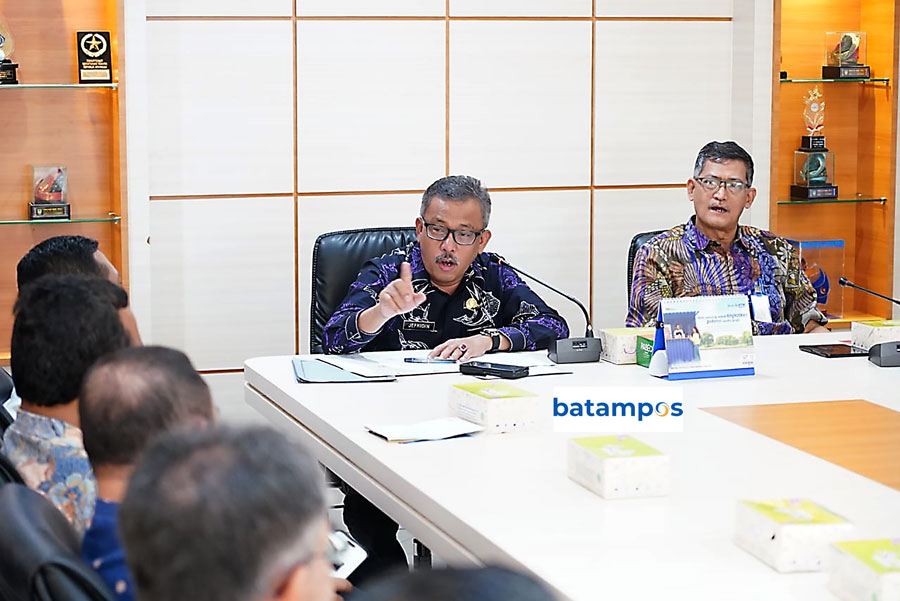 Sekda Kota Batam sekaligus Ketua Harian ISSI Kepri, Jefridin, memimpin Rakor Persiapan Pelaksanaan Kejurnas Road Race and Mountain Bike (MTB) 2024 di Kota Batam.