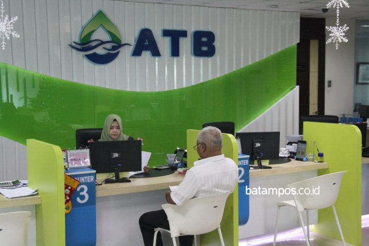 Pelayanan pelanggan ATB saat masih beroperasi di Batam.