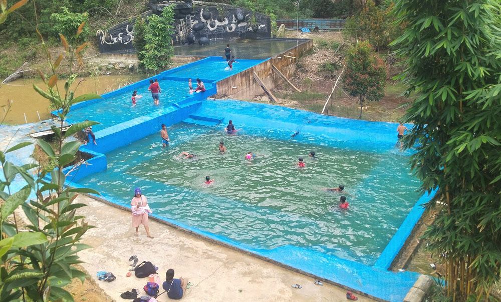 Wisata Alam Lembah Pelangi yang berlokasi di Kecamatan Sekupang, Batam.