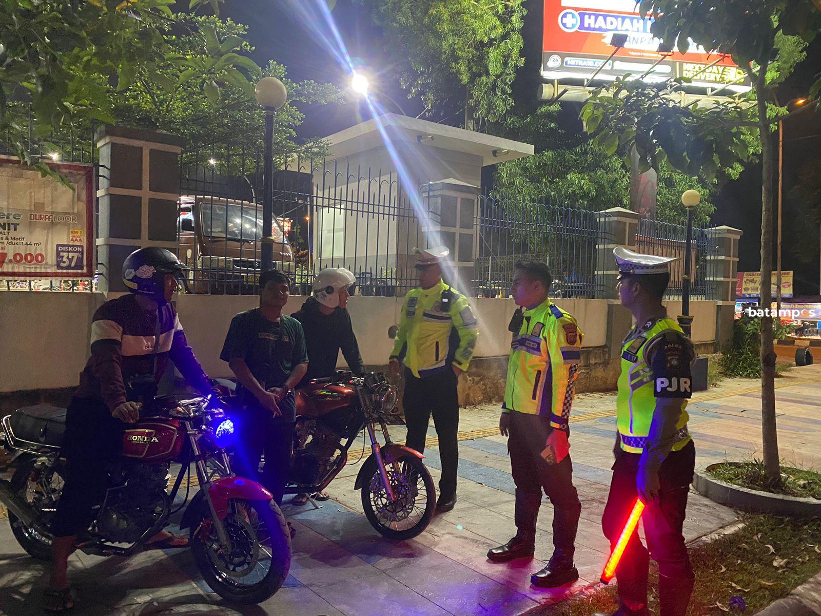 Ilustrasi. Polisi saat melakukan patroli.