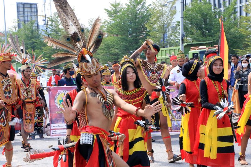 Pawai budaya di Batam yang digelar Agustus 2023.