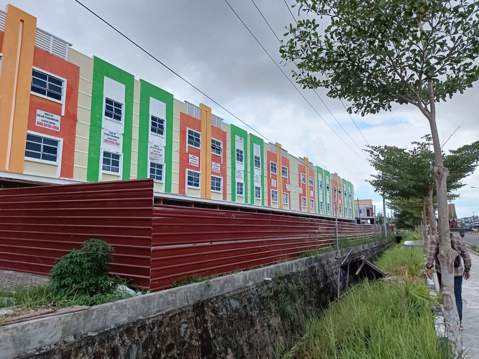 Lokasi bazar UMKM yang saat ini sudah ditutup oleh pemilik ruko.