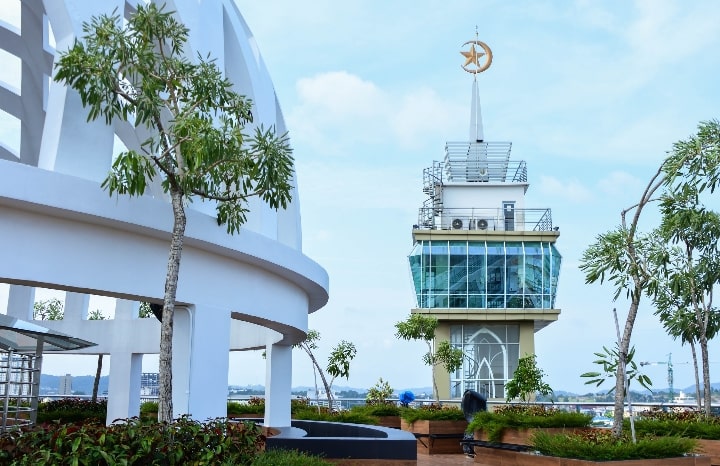 Masjid Jabal Arafah Nagoya, di Batam. F Jabal Arafah