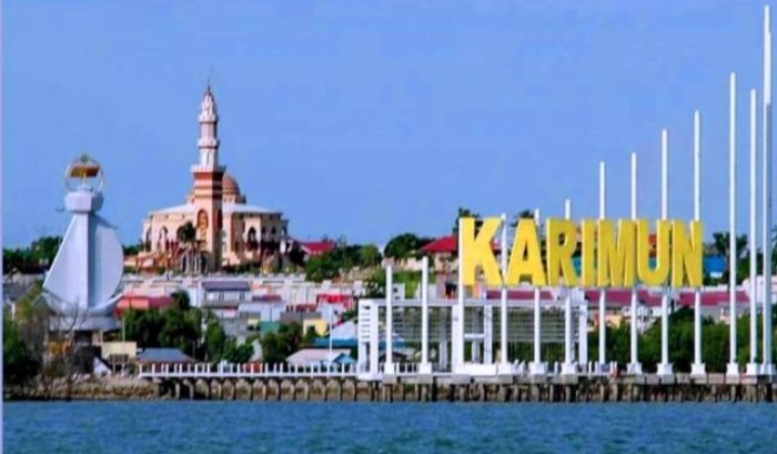 Pesona Kabupaten Karimun  di perbatasan negara Singapura dan Malaysia.