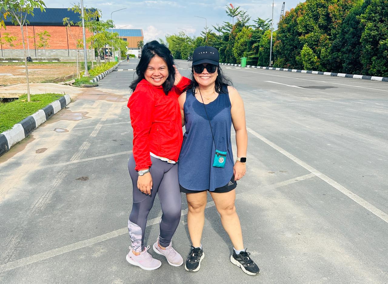 ILUSTRASI Joging pagi bersama sahabat menjadi salah satu kegiatan produktif di Hari Sabtu.