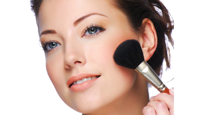 Ilustrasi. Tampilan makeup minimalis bisa membuat tampil lebih menawan