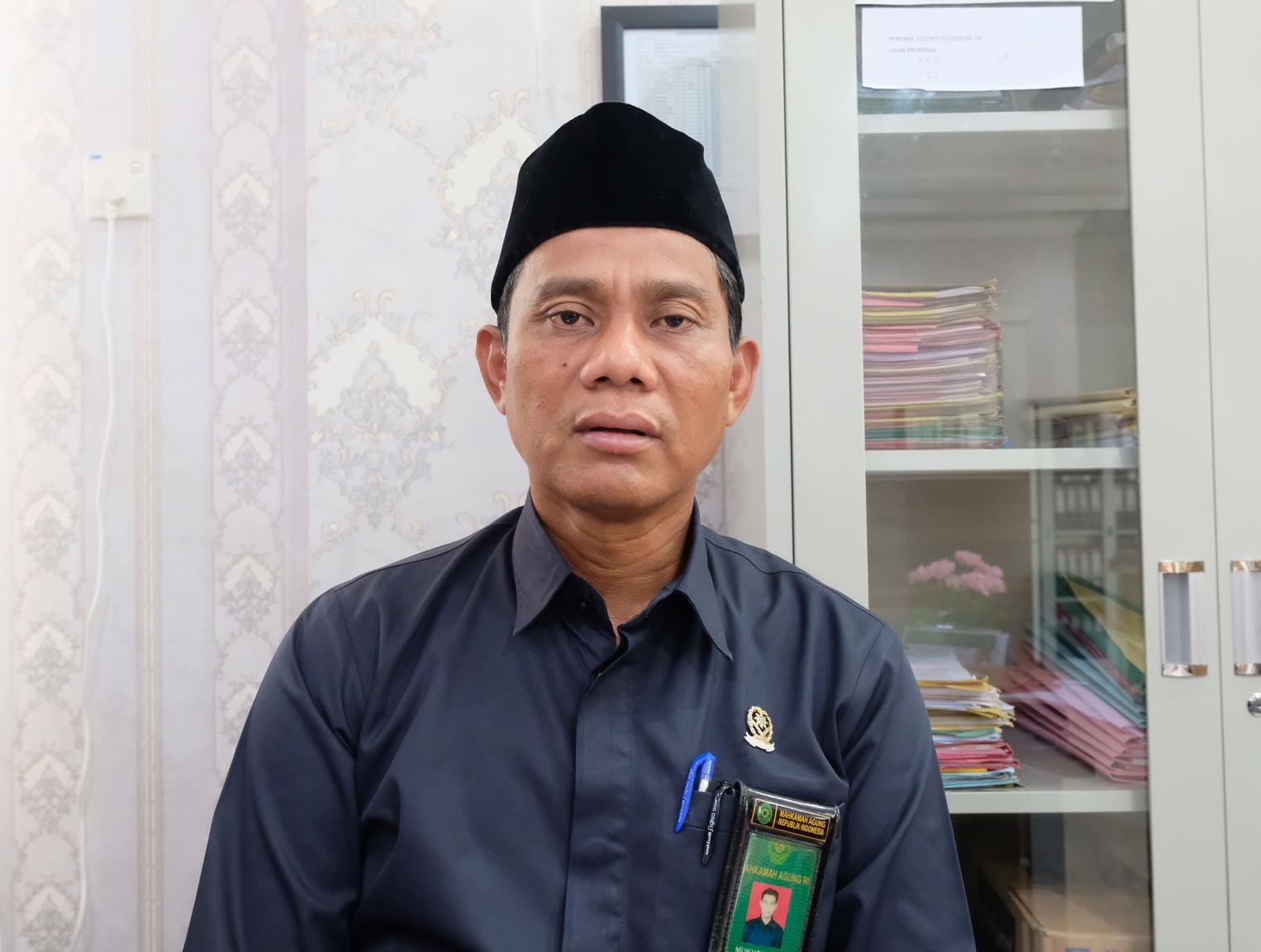 Panitera Muda Hukum Pengadilan Agama Tanjungpinang, Mukhsin, Minggu (20/10).