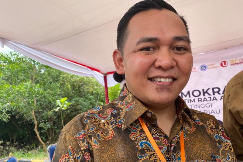 Ketua Bawaslu Kepri, Zulhadril Putra.
