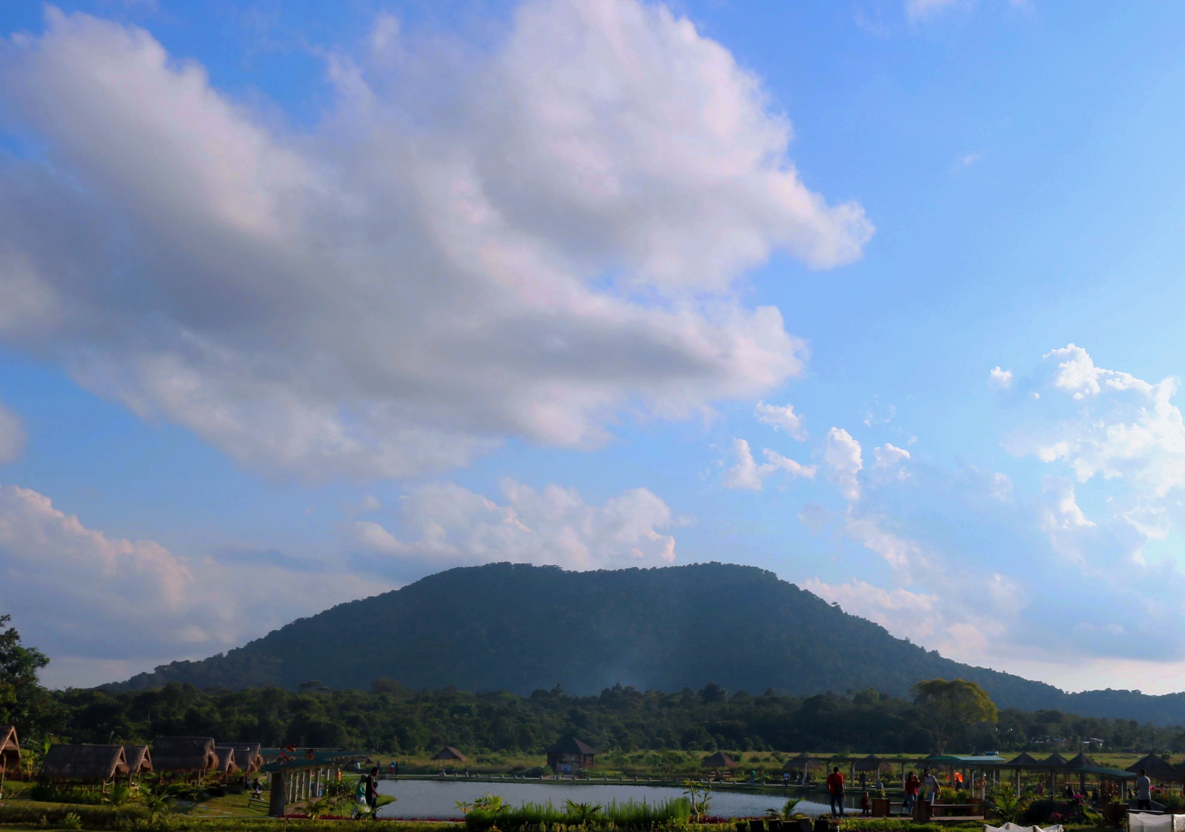 Pemandangan Gunung Bintan di Bintan Buyu Kabupaten Bintan.