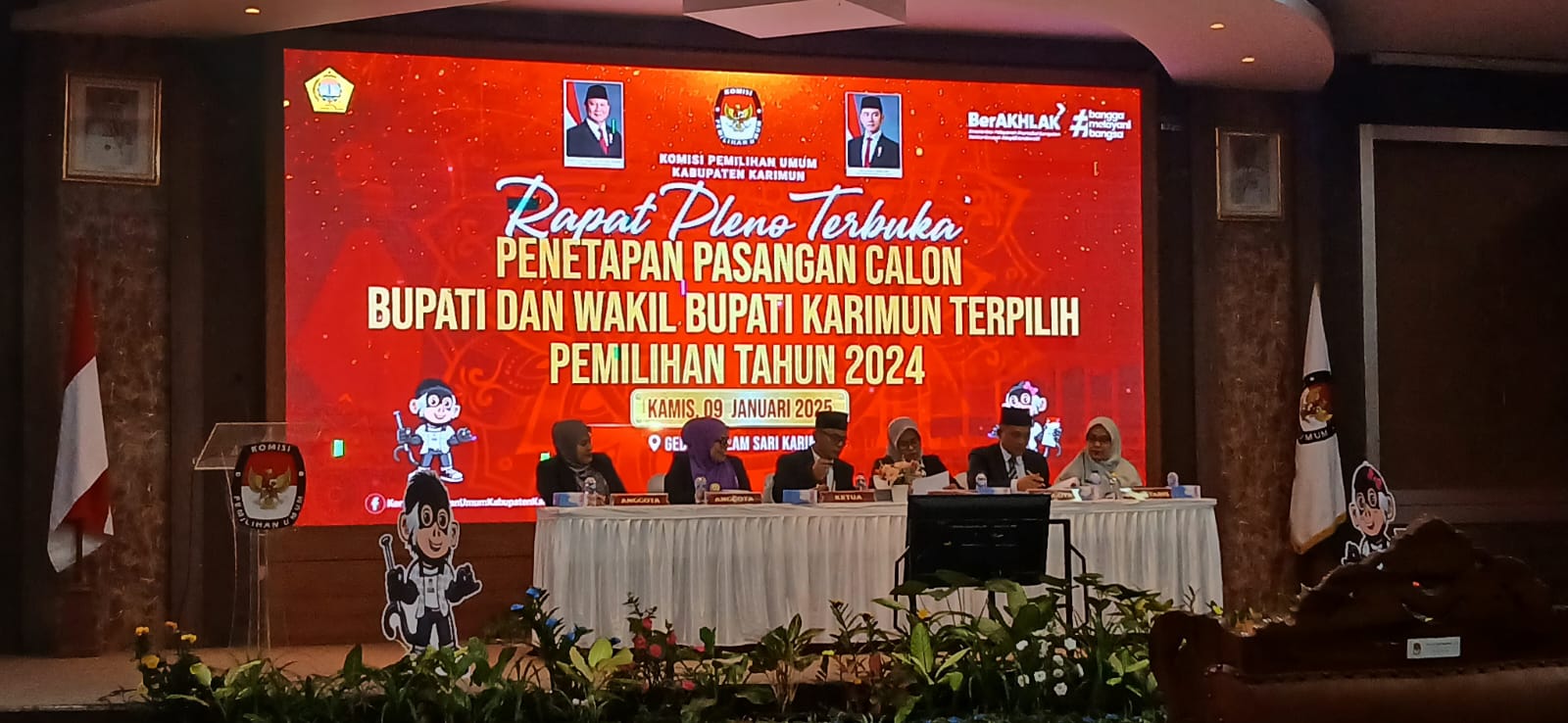 KPU Karimun tetapkan Iskandar-Rocky sebagai bupati dan wakil bupati karimun terpilih.