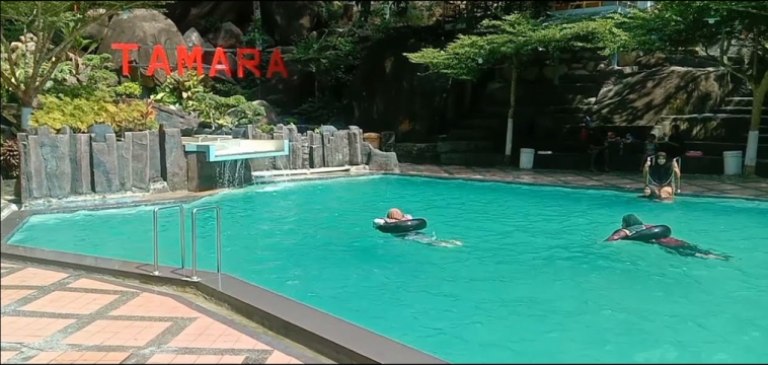 Kolam Tamara, Desa Pongkar Pongkar menawarkan kesejukan air alami, sekaligus keasrian rimbunan hutan Gunung Jantan.
