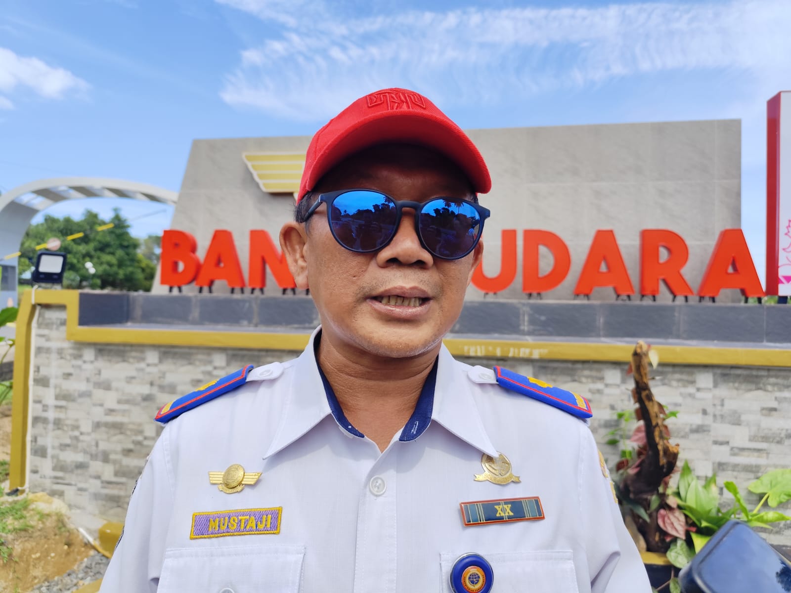 Kepala Bandar Udara Dabo Singkep, Kabupaten Lingga, Mustaji.