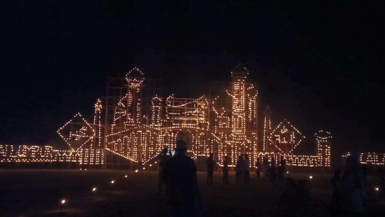 Suasana Malam Tujuh Likur di Dabo Singkep, Kabupaten Lingga, Rabu (26/3).