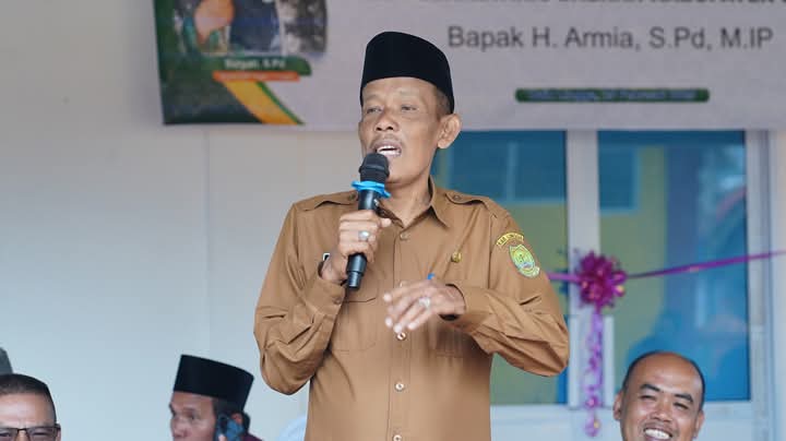 Armia, Sekertaris Daerah Kabupaten Lingga.