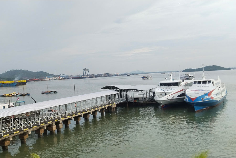 Pelabuhan Domestik Sekupang nampang lengang