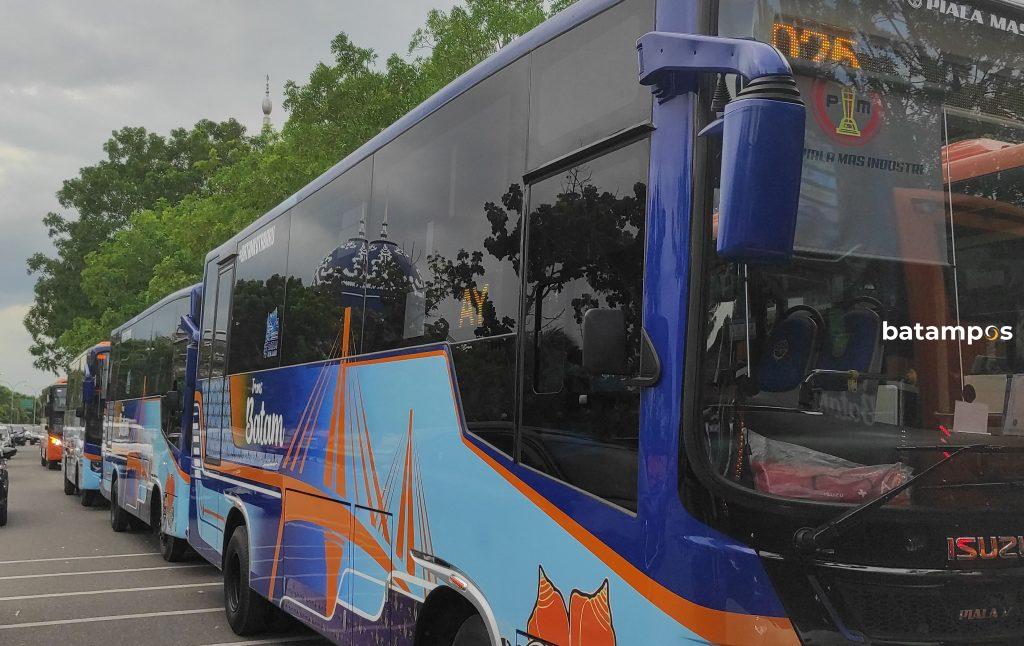 Bus trans Batam.