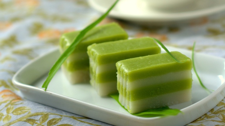 ILUSTRASI. Kue Lapis Pandan