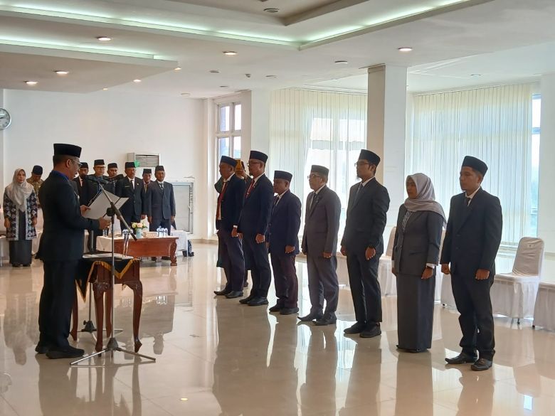 Pelantikan pejabat Pemkab Anambas.