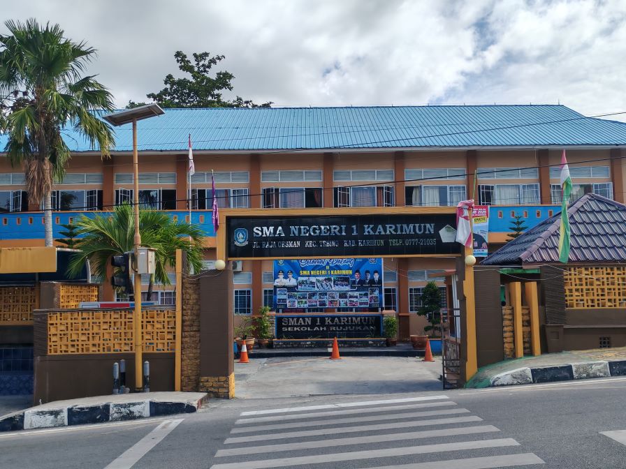 SMA Negeri 1 Karimun merupakan salah satu sekolah favorit di Karimun.