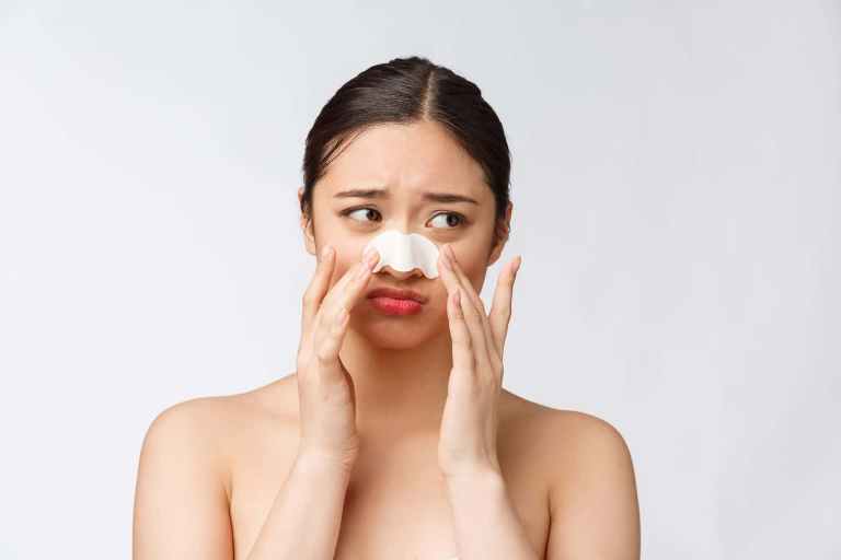 ILUSTRASI. Hidung berminyak bisa menyebabkan jerawat, dan komedo.