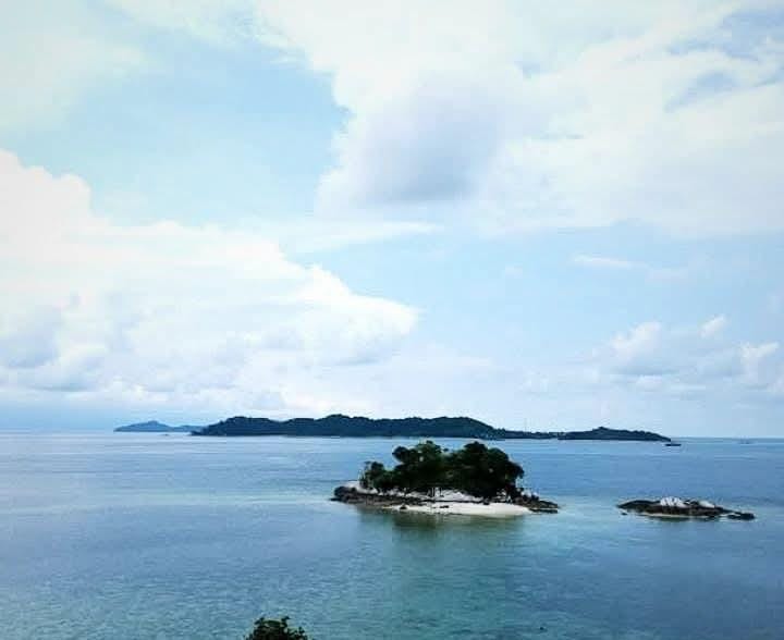 Desa Pekajang, Kabupaten Lingga, Provinsi Kepulauan Riau.
