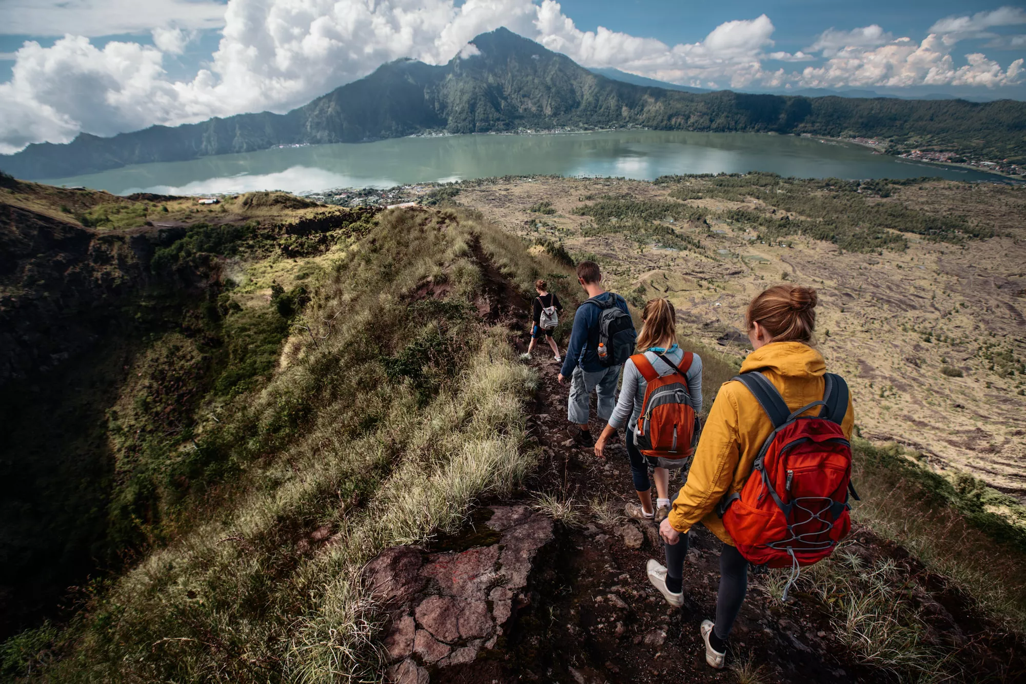 Proses mendaki gunung.