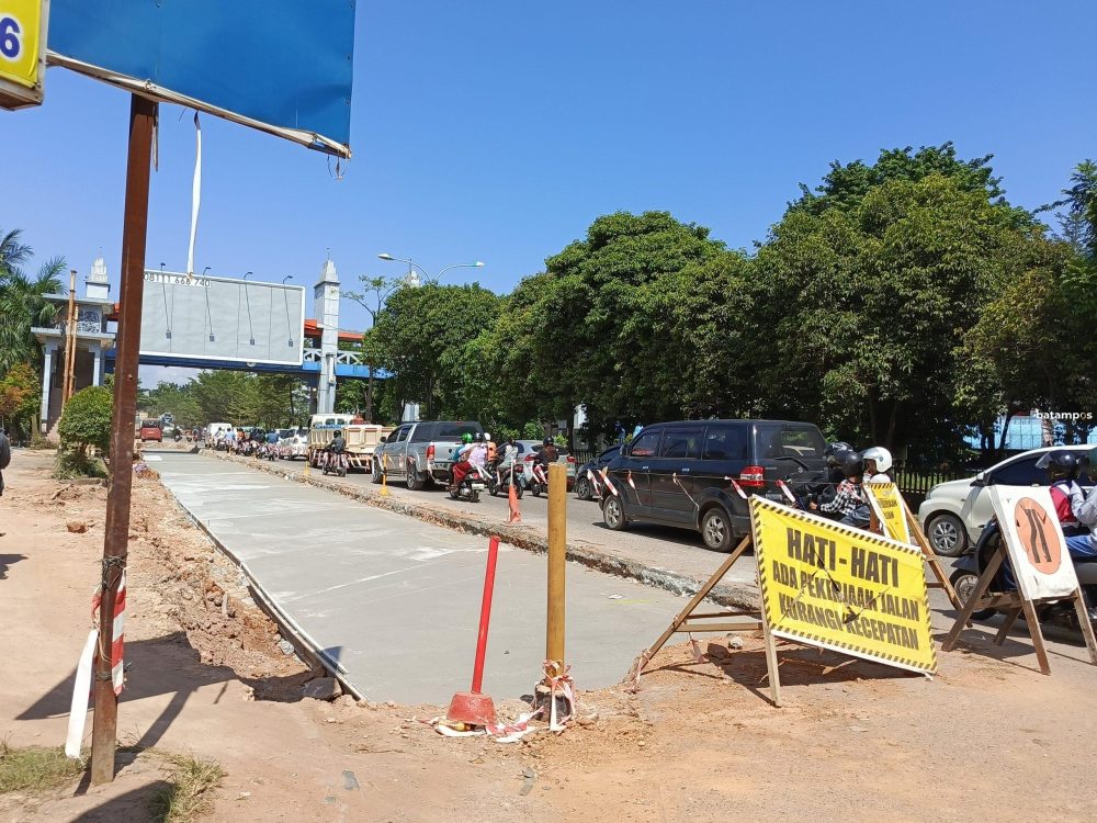 Progress pengerjaan Jalan R Suprapto Batuaji.