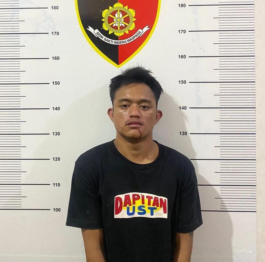 Wandi Saputra pelaku pencurian di toko buah usai diringkus Satreskrim Polresta Tanjungpinang, Selasa (8/7).