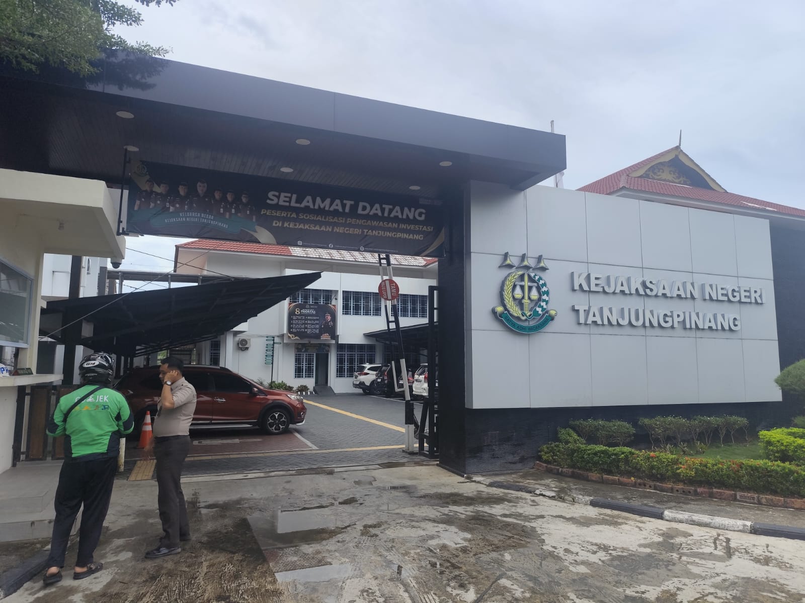 Gedung Kejari Tanjungpinang yang terletak di Jalan Basuki Rahmat, Kamis (10/7).