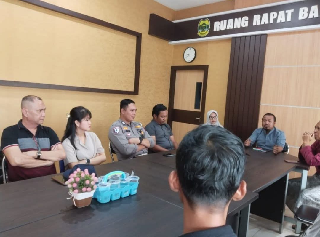 Rapat koordinasi antara Bapenda Lingga dan pelaku Usaha serta instansi terkait.