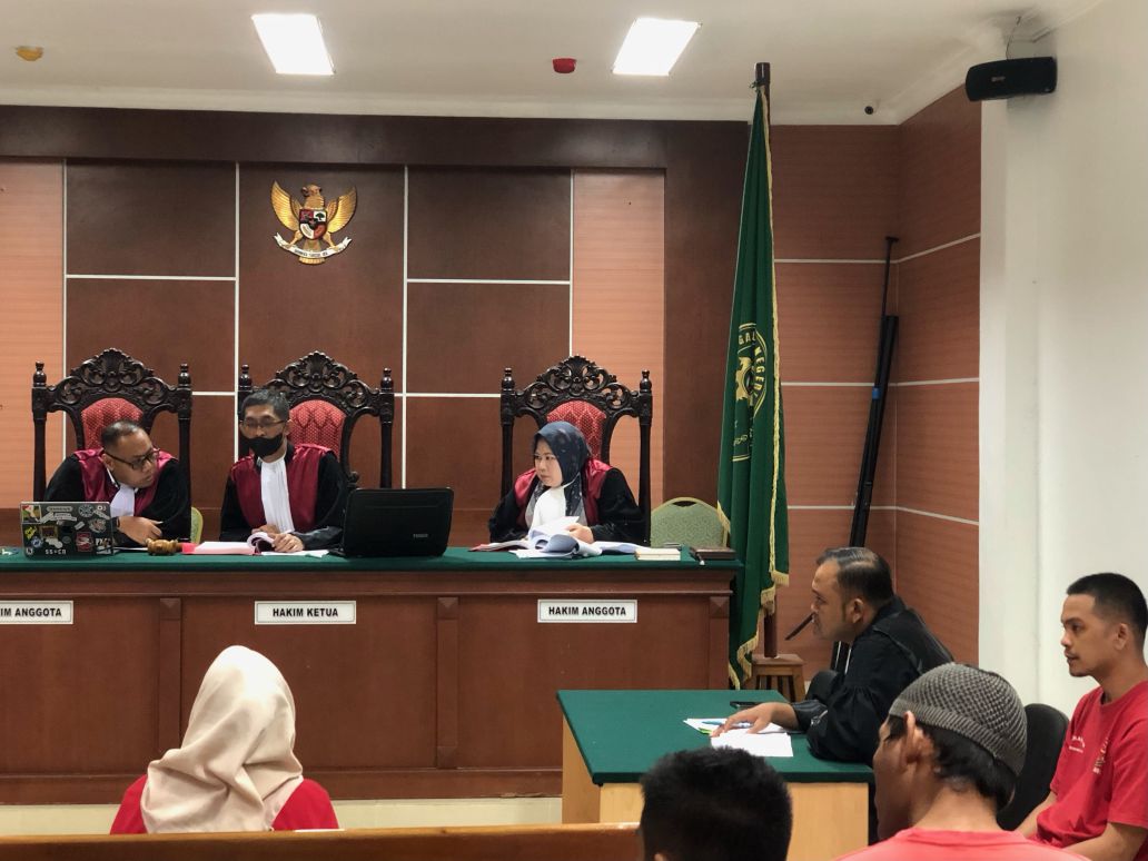 Suasana persidangan kasus narkoba.