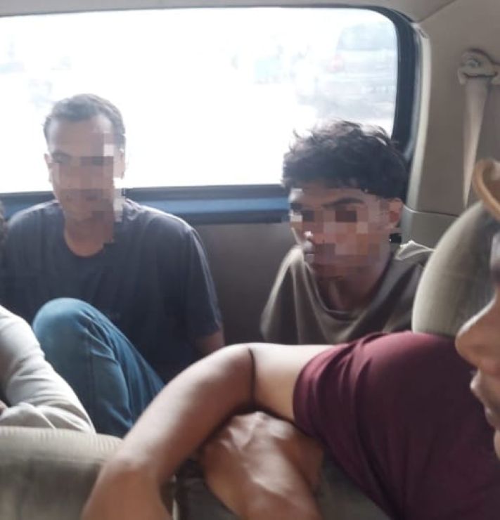 Dua pelaku perampokan motor yang diamankan polisi.
