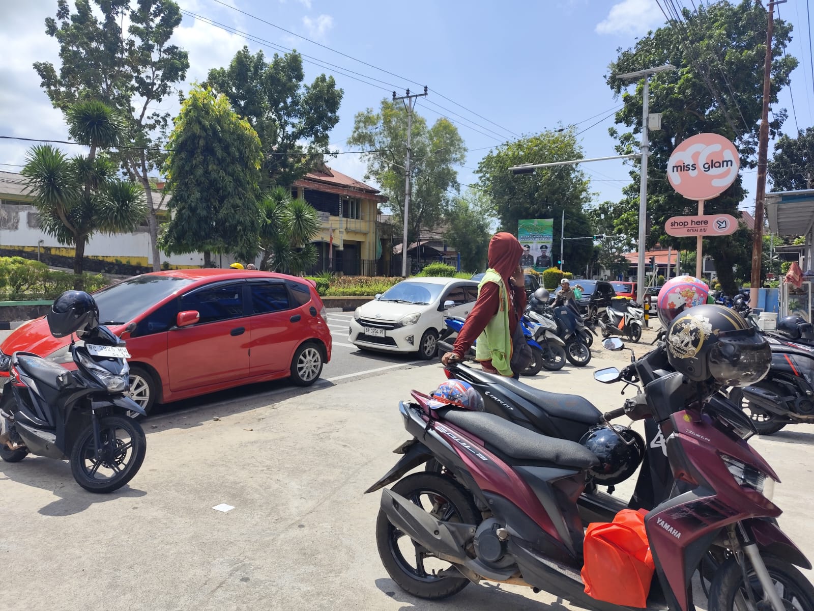 Titik parkir yang berada di Jalan Basuki Rahmat Kota Tanjungpinang.