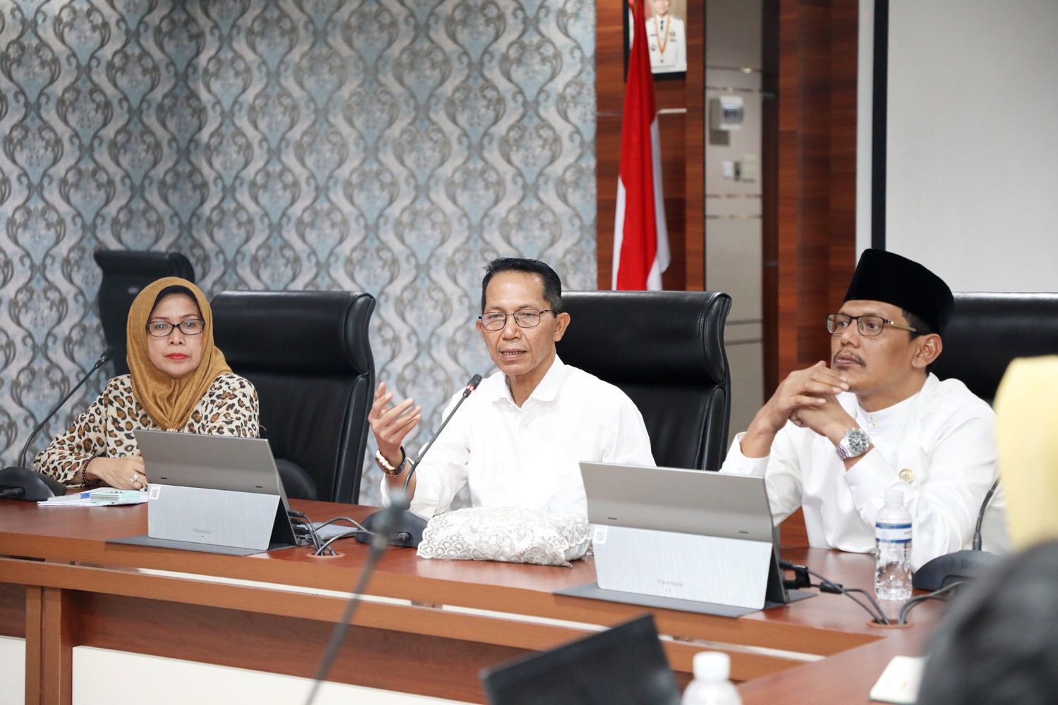 Wali Kota Batam Amsakar Achmad saat Forum Group Discussion (FGD) bersama jajaran HRD dari berbagai perusahaan, Jumat (1/8).