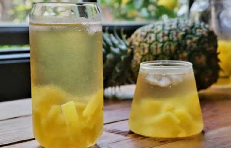ILUSTRASI. Air rebusan nanas kaya vitamin, dan mineral.