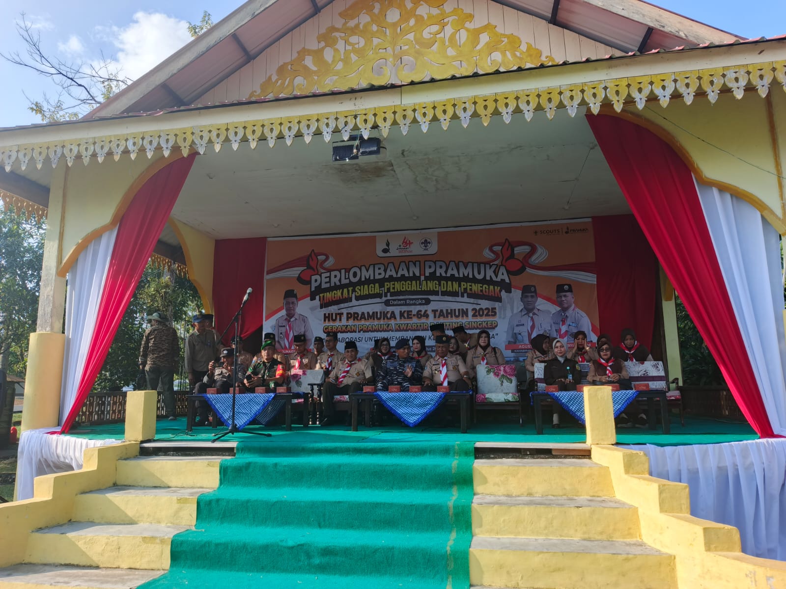 Upacara Pembukaan Pesta Siaga dan Pertandingan Keterampilan Pramuka oleh seluruh Gudep di Kwaran Singkep, Kamis (7/8).