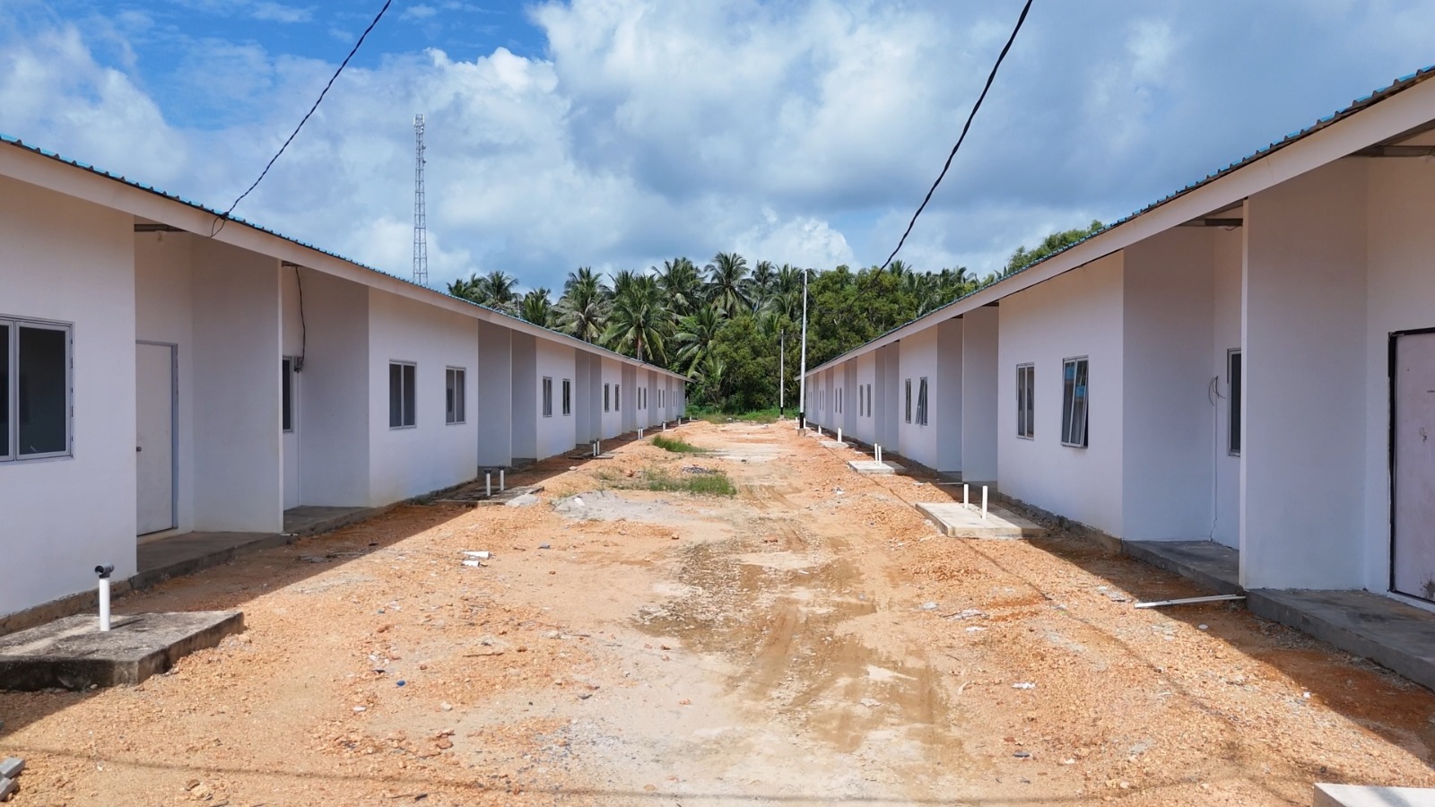 pembangunan rumah relokasi oleh PT BSP.